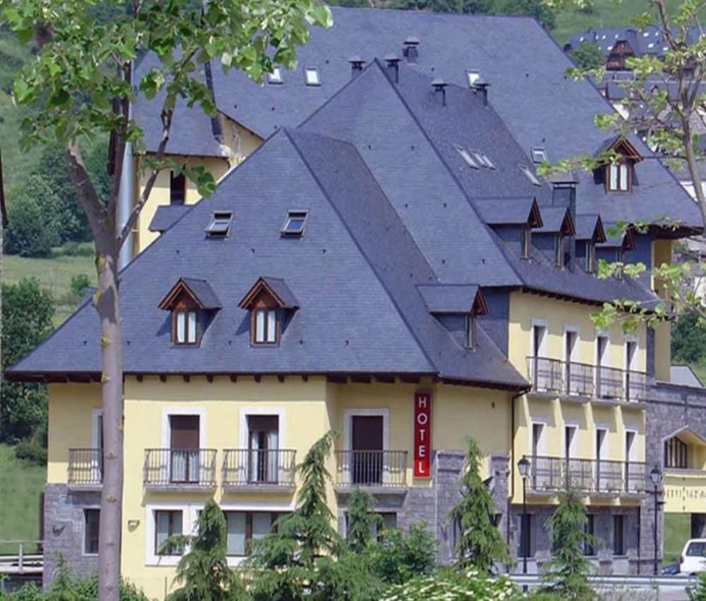 Hotel Spa Acevi Val D'Aran Vielha e Mijaran Exterior foto